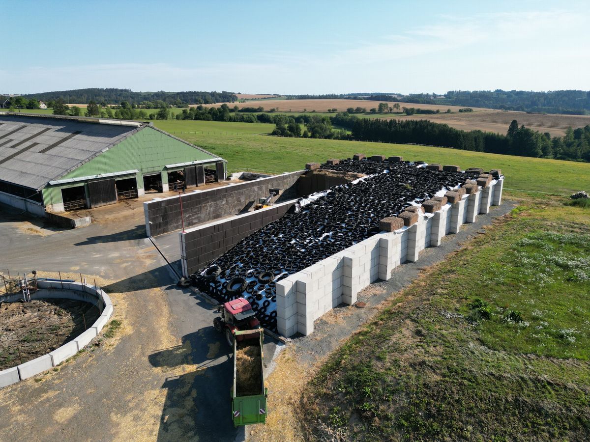 Mirové Stavby (5)